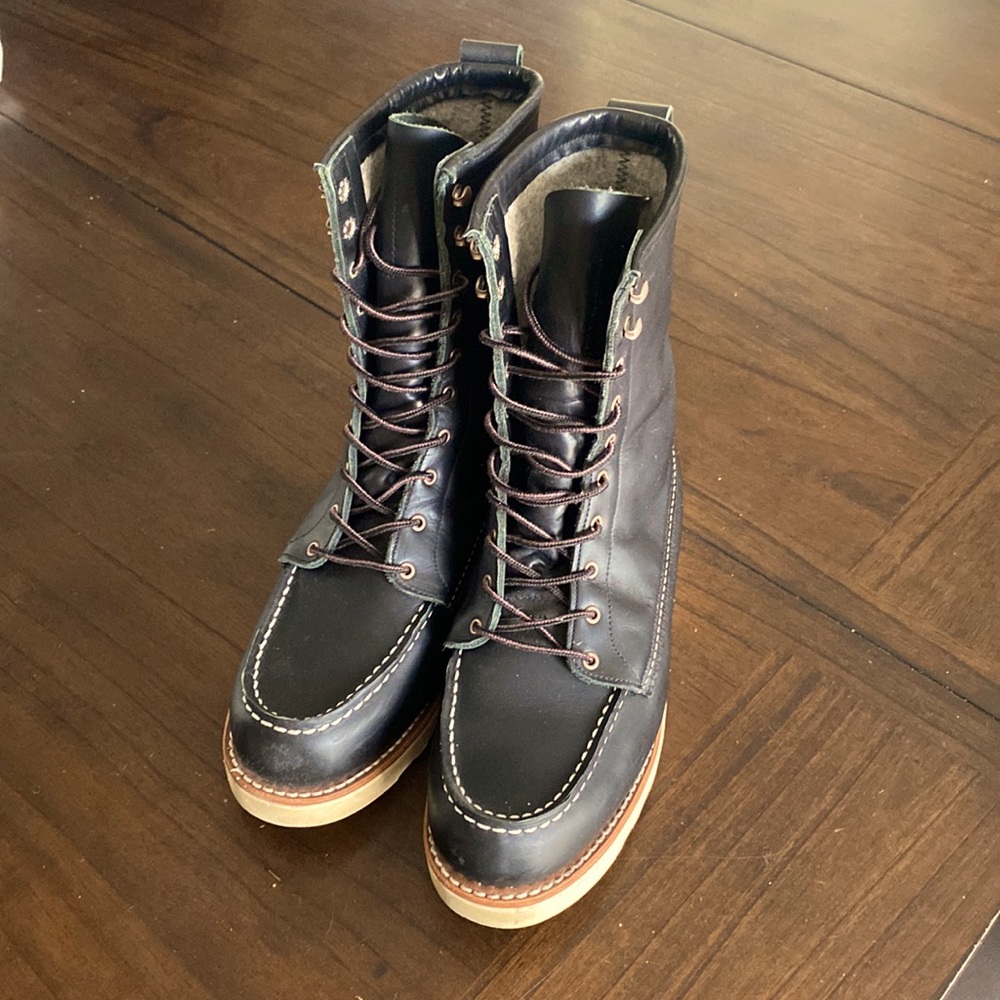 Red Wing Women’s Heritage 8in Moc